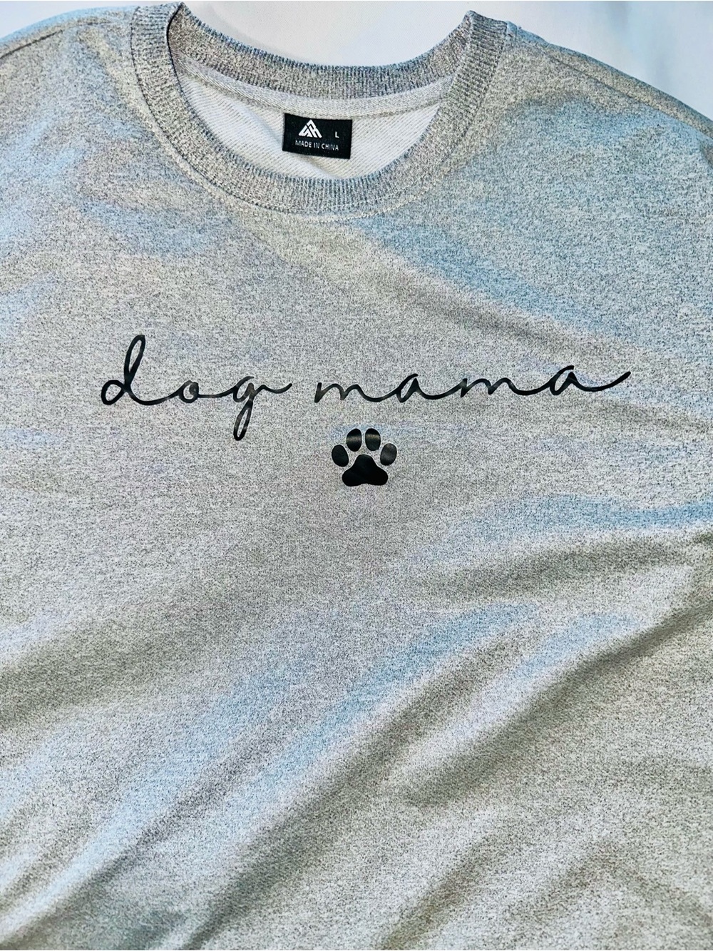 Dog Mama Gray Crewneck Long sleeve lightweight sweatshirt with Paw Print. Large